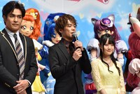 左から北村一輝、小野賢章、小倉唯。