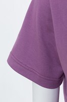 暁美ほむらモデルのTシャツ。