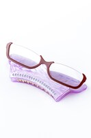 暁美ほむらモデルのヘアクリップ。