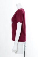 佐倉杏子モデルのTシャツ。