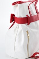 佐倉杏子モデルのバッグ。