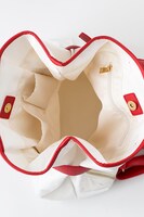 佐倉杏子モデルのバッグ。