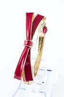 佐倉杏子モデルのリボンバングル。