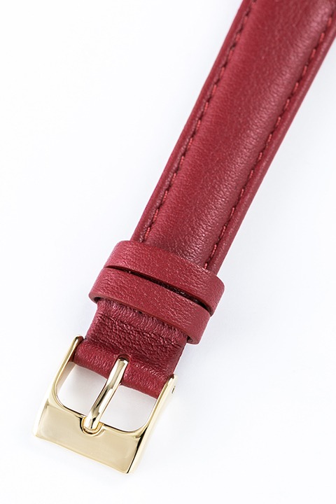 佐倉杏子モデルの腕時計。