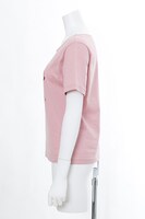 「魔法少女まどか☆マギカ」鹿目まどかモデルのTシャツ。