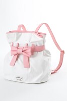 「魔法少女まどか☆マギカ」鹿目まどかモデルのバッグ。