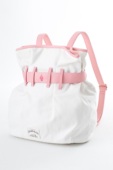 「魔法少女まどか☆マギカ」鹿目まどかモデルのバッグ。