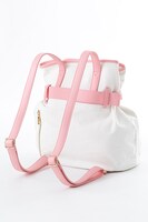 「魔法少女まどか☆マギカ」鹿目まどかモデルのバッグ。