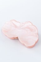 「魔法少女まどか☆マギカ」鹿目まどかモデルのヘアクリップ。