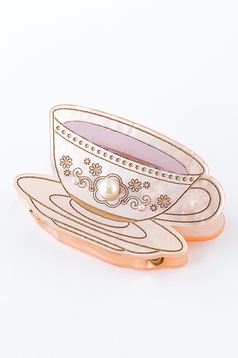 巴マミモデルのヘアクリップ。