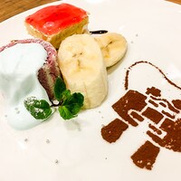 デザートプレートの「カラーズを探せ」。