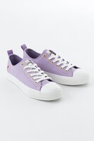 暁美ほむらモデルのスニーカー。