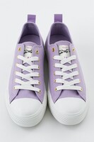 暁美ほむらモデルのスニーカー。