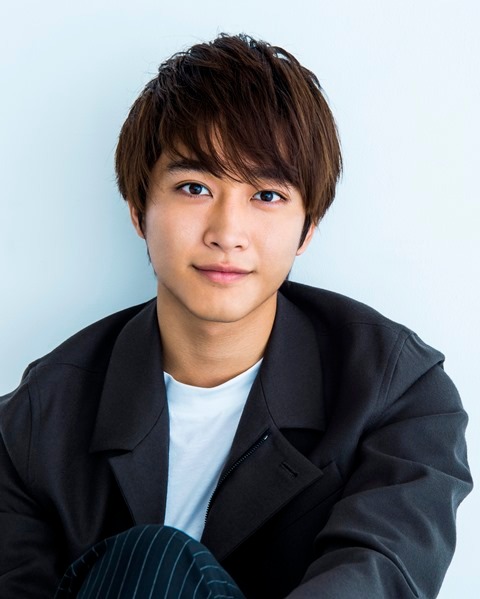 霜月晶役の佐藤寛太。