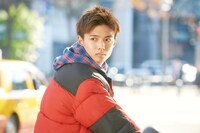 佐藤大樹扮する須王銀太。