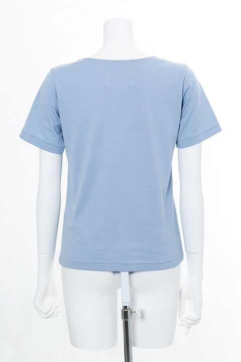 美樹さやかモデルのTシャツ。