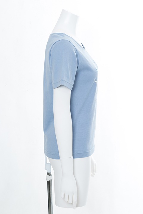 美樹さやかモデルのTシャツ。