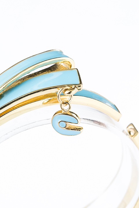 美樹さやかモデルのリボンバングル。