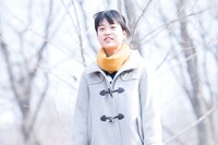 橘吉絵役を演じる中田青渚。