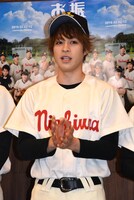 三橋廉役の西銘駿。