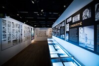 「第45回アングレーム国際漫画フェスティバル」のメイン会場にて行われた展覧会の様子。