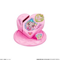 「キャラデコお祝いケーキ HUGっと！プリキュア」オーナメント