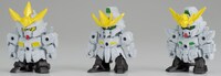 左からガシャプラ「ビルドダイバーズ SD ガンダム（仮）」のコマンドタイプ、騎士タイプ、武者タイプ。