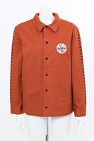 烏野高校モデルのシャツ。