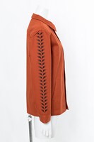 烏野高校モデルのシャツ。