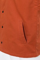 烏野高校モデルのシャツ。