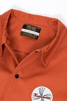 烏野高校モデルのシャツ。