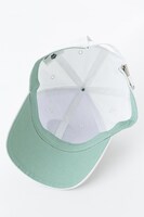 青葉城西高校モデルの帽子。