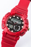 音駒高校モデルの腕時計。