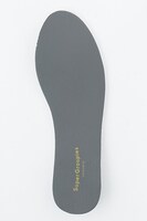 梟谷学園高校モデルのスニーカー。