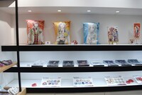 「DAME×PRINCE STORE in HARAJUKU」の物販スペースの様子。