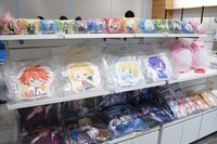 「DAME×PRINCE STORE in HARAJUKU」の物販スペースの様子。
