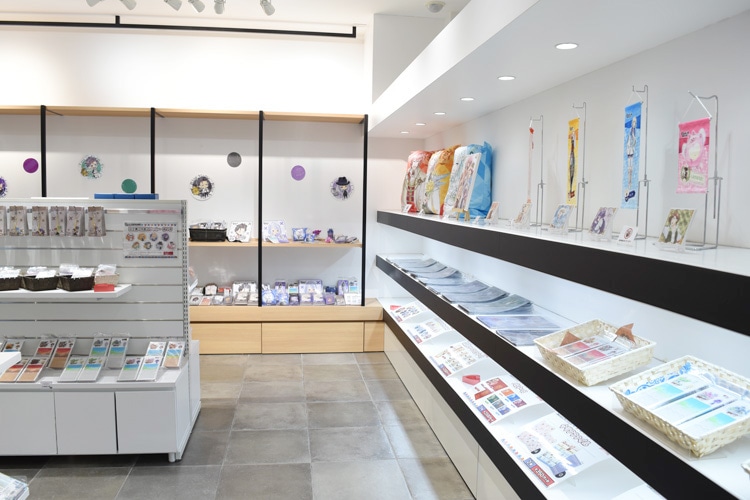 「DAME×PRINCE STORE in HARAJUKU」の物販スペースの様子。