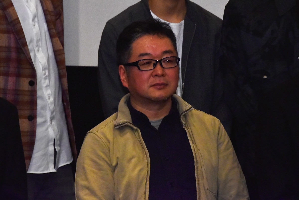 脚本の藤咲淳一。