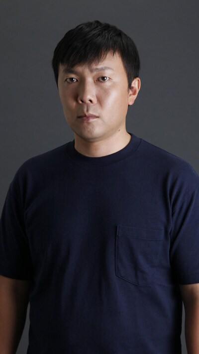 下仁田役のオラキオ。