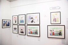 「成田美名子画業40周年記念原画展」の様子。