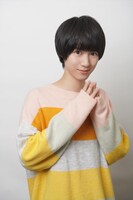 小越勇輝扮するニイ。