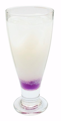 ドリンクメニューの「深月フェリシア（乳酸飲料＋ブルーベリーゼリー）」。