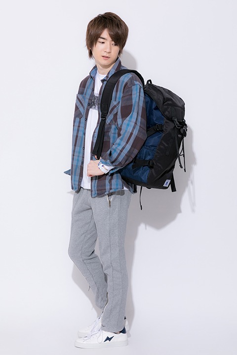 コラボアイテム（王城ホワイトナイツモデル）の着用イメージ。