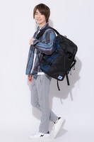 コラボアイテム（王城ホワイトナイツモデル）の着用イメージ。