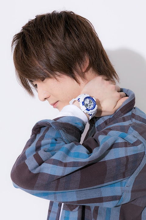 腕時計（王城ホワイトナイツモデル）の着用イメージ。