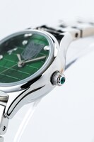 リヴァイモデルの腕時計。