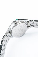 リヴァイモデルの腕時計。