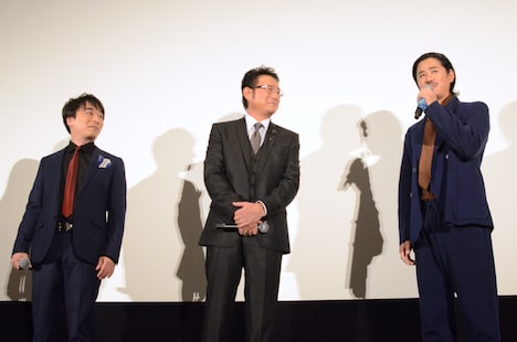 「劇場版Infini-T Force／ガッチャマン さらば友よ」舞台挨拶の様子。左から関智一、船越英一郎、鈴木一真。