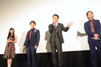 「劇場版Infini-T Force／ガッチャマン さらば友よ」舞台挨拶の様子。左から茅野愛衣、関智一、船越英一郎、鈴木一真。