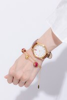 時計＆ブレスレットの着用例。